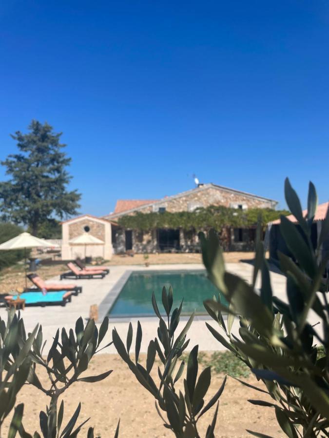 Les Mazets Du Pas Hotel Gréoux-les-Bains Kültér fotó