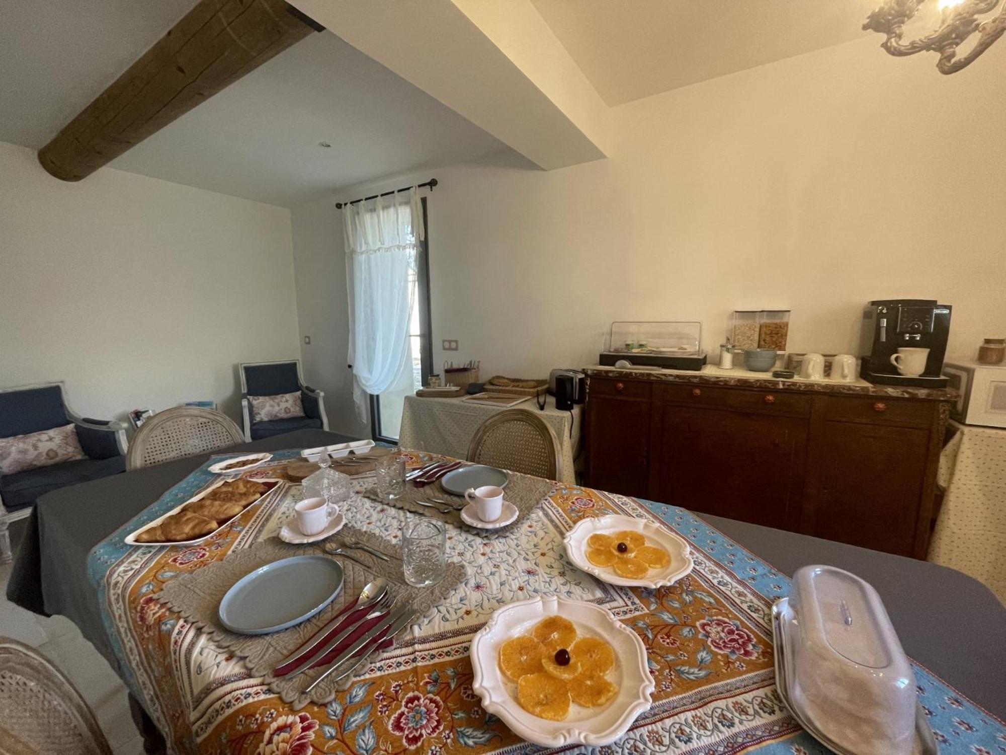 Les Mazets Du Pas Hotel Gréoux-les-Bains Kültér fotó