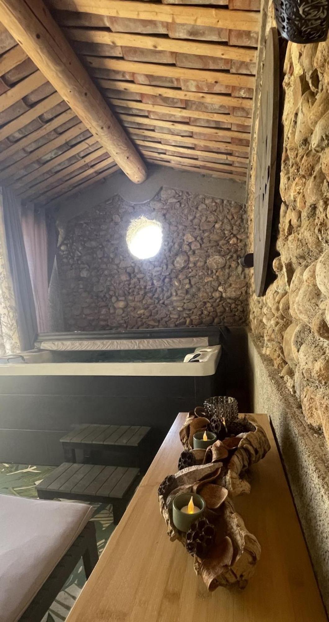 Les Mazets Du Pas Hotel Gréoux-les-Bains Kültér fotó