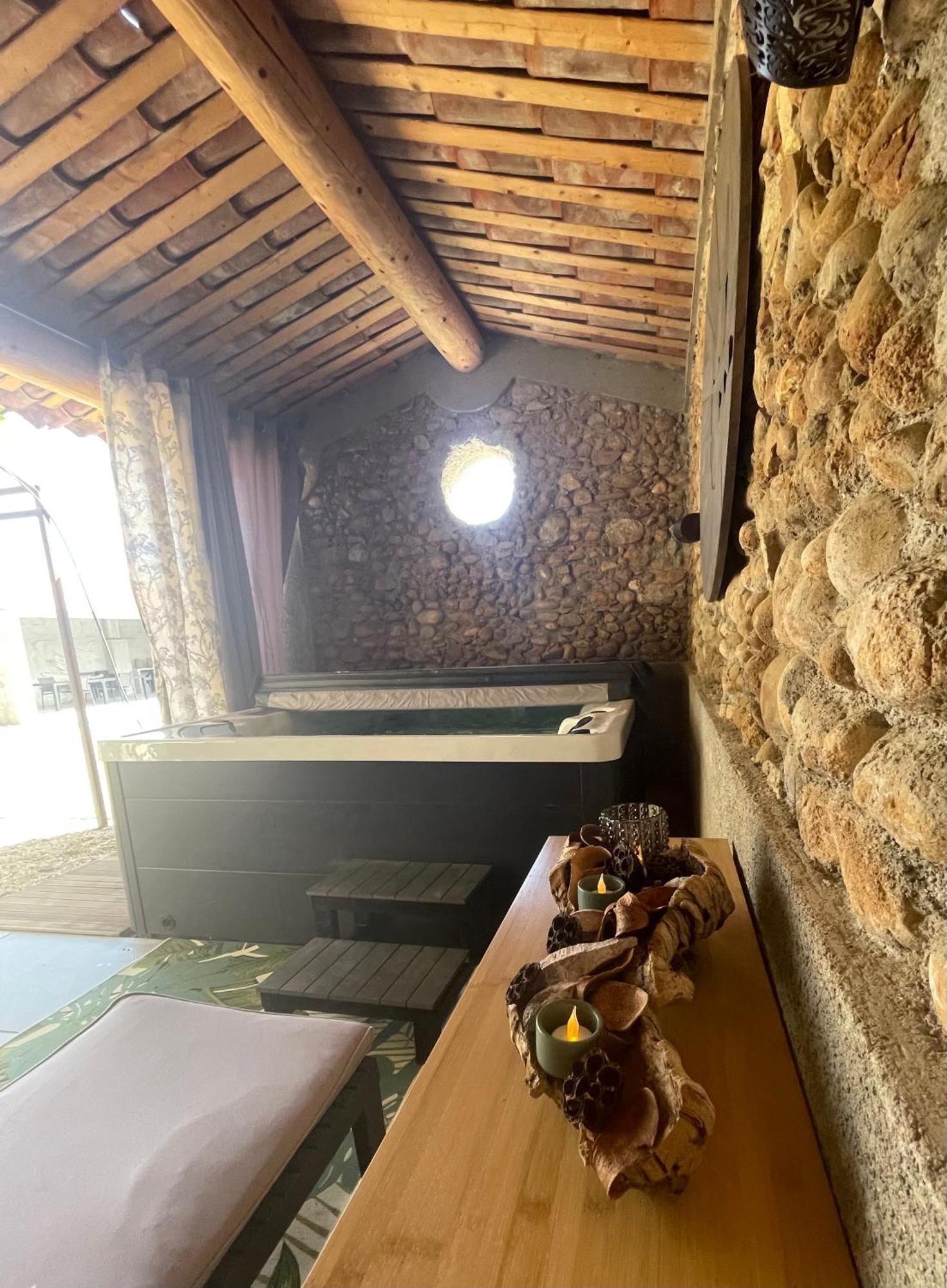 Les Mazets Du Pas Hotel Gréoux-les-Bains Kültér fotó
